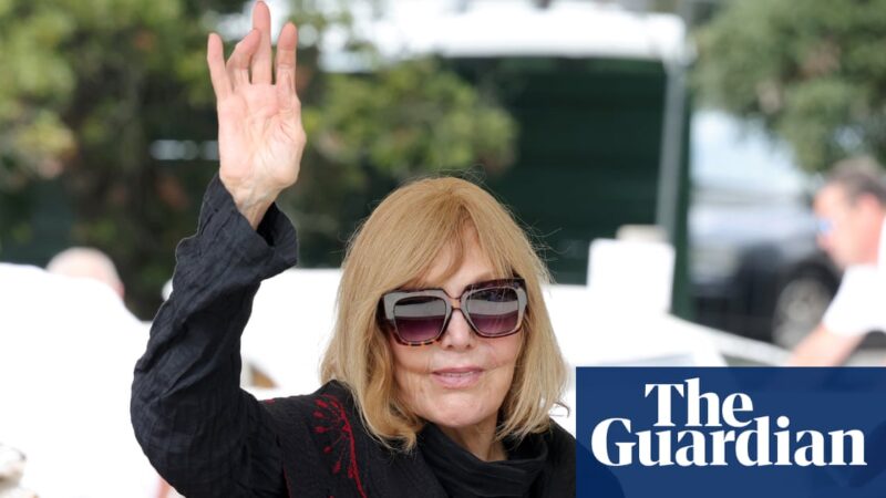 ‘I held on to what’s important’: Kim Novak on Hitchcock, Trump and her Venice lifetime achievement award | Venice film festival