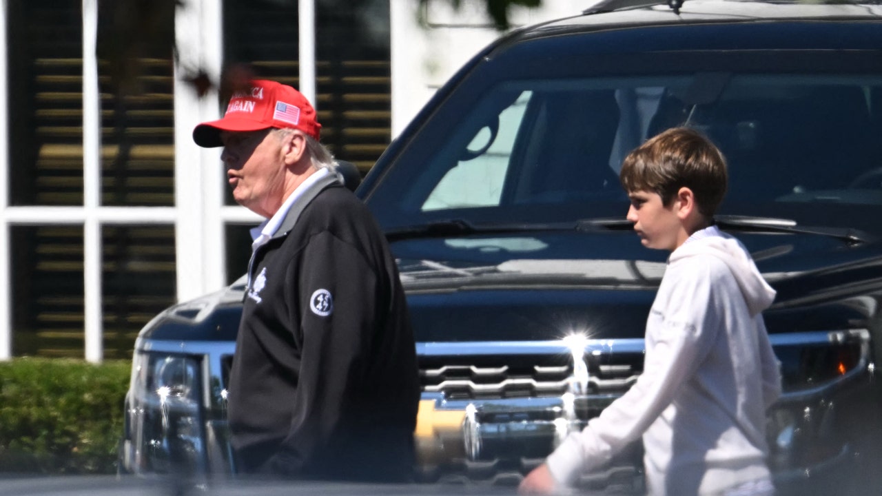 Trump’s Labor Day economic claims followed by golf outing to quell speculation