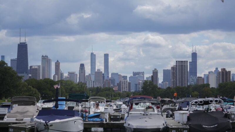 Chicago mayor defies Trump’s immigration crackdown plan for the city