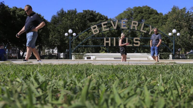 Trump adds Beverly Hills to his list of crime-ridden cities
