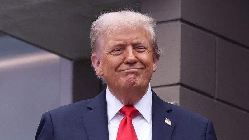 Indian Tech Stocks Drop on Trump’s $100,000 Fee for New H-1B Visas