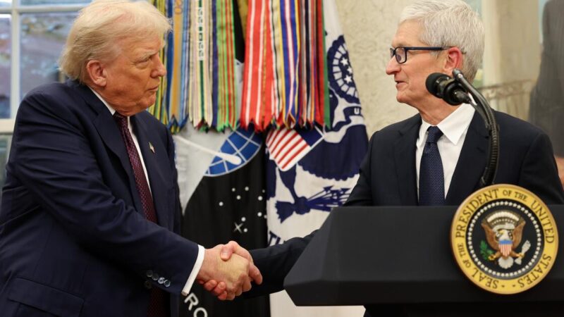 Hiltzik: Trump’s economic policy promises don’t add up