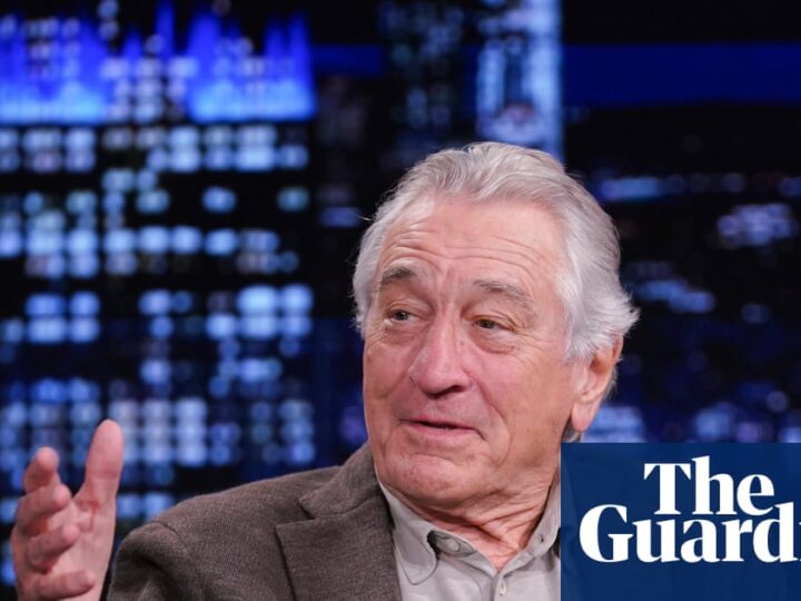 Robert De Niro urges Americans to ‘stand up and be counted’ in anti-Trump protests | US politics