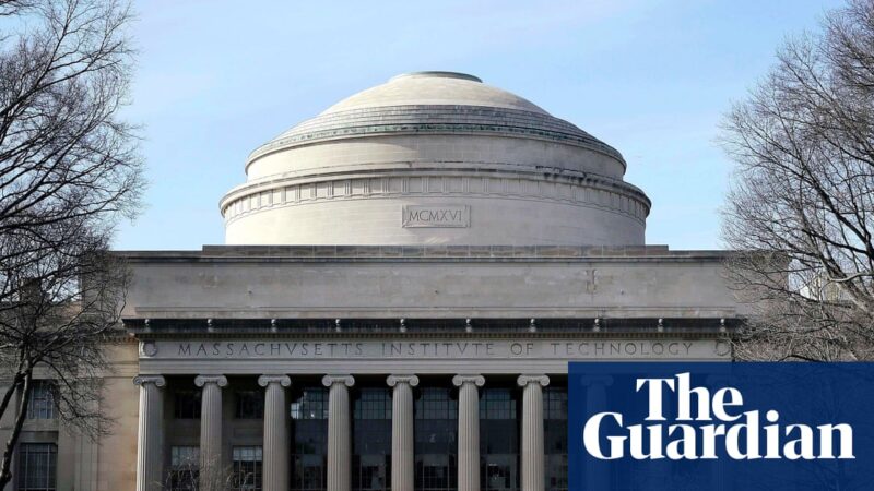 Trump offers top universities funds if they boost conservative ideas | Donald Trump