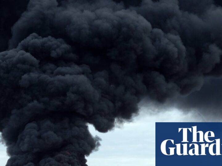 Russia bombards Ukraine’s gas sites as Zelenskyy flies to US for Trump meeting | Ukraine