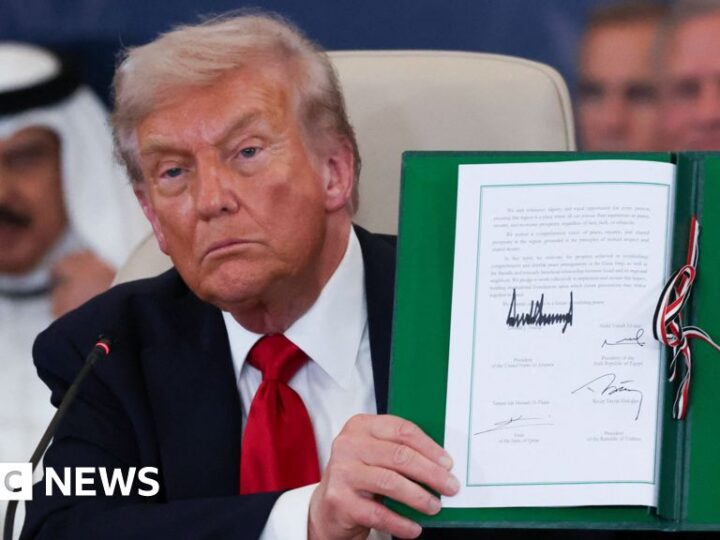 Trump signs first phase of deal in Egypt