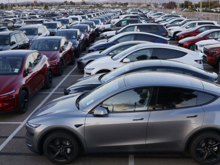 Californians bought a record number of EVs before Trump budget cuts