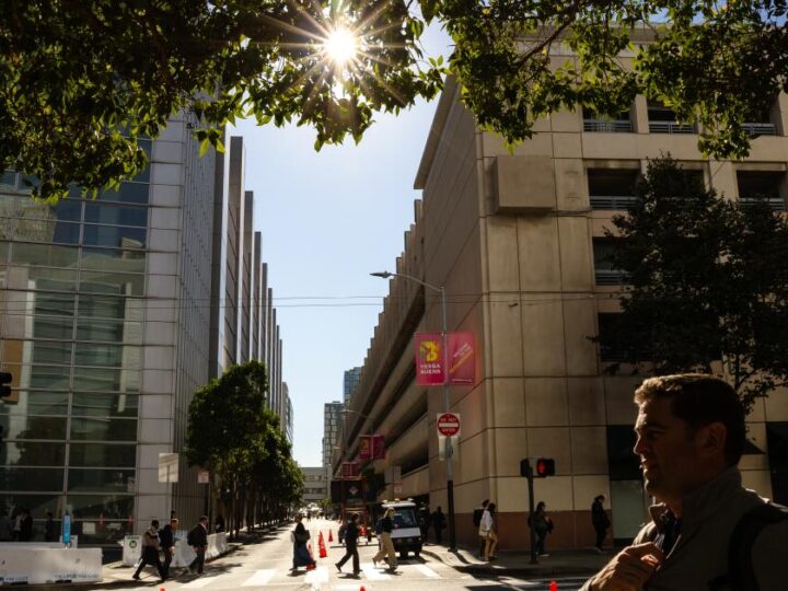 Trump again suggests sending troops to San Francisco. Local officials call it chaos