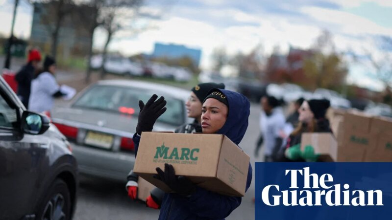 US supreme court extends Trump pause on $4bn in food aid benefits | Trump administration
