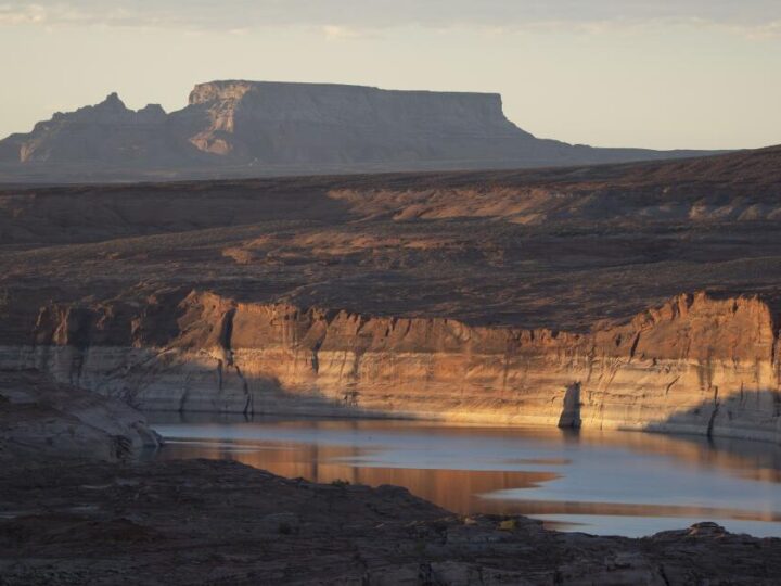 Trump administration presses states on Colorado River water cuts