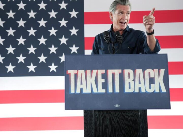 Newsom appears onstage at Texas rally to celebrate Prop. 50 victory, take swipes at Trump