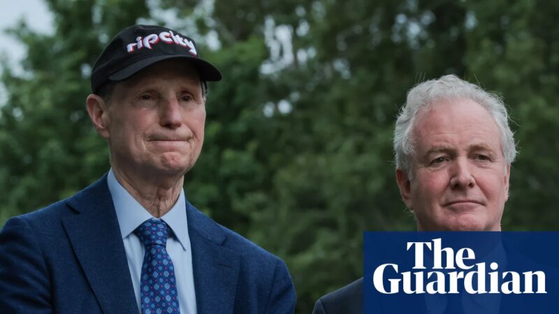 Top Democrats call for investigation into share-buying spree by Trump allies | US Congress