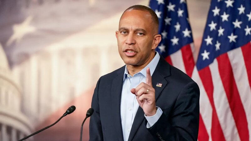 Hakeem Jeffries says border is secure under Trump, calls it a ‘good thing’