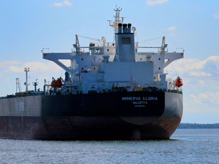 Trump Coast Guard pursues sanctioned oil tanker near Venezuela