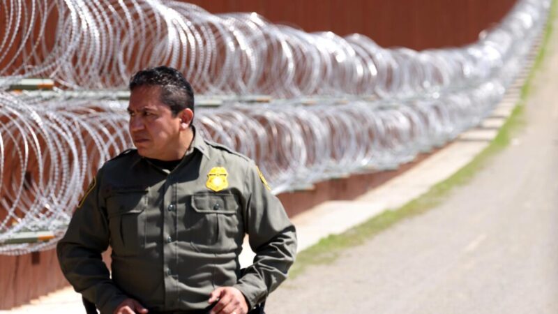 Trump to set up militarized zone along U.S.-Mexico border in California