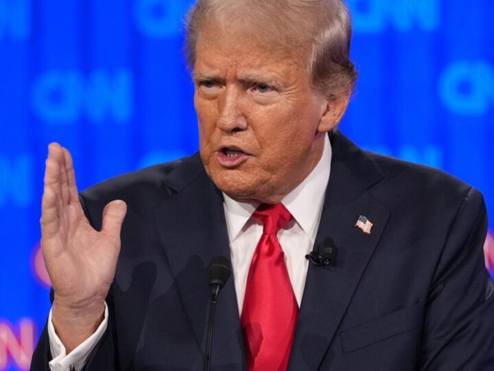 What happens to CNN is President Trump gets his way?