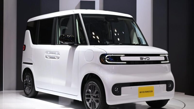 Trump wants Asia’s pint-sized kei cars to be made and sold in the U.S.