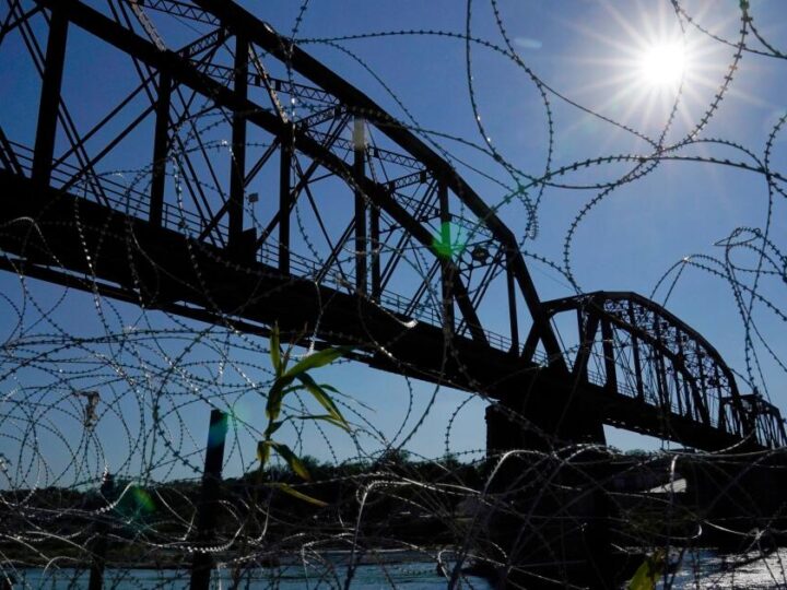 Trump to demand that Mexican crews operating trains in U.S. can speak English