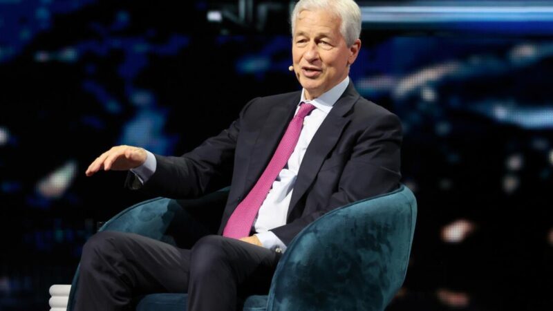 Contributor: Powerful people know Trump’s opinion doesn’t matter as much anymore