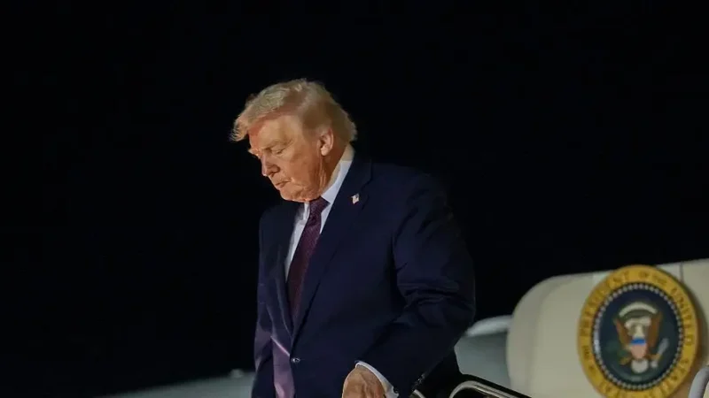 Trump Threatens Canada With 100% Tariffs Over China Deal