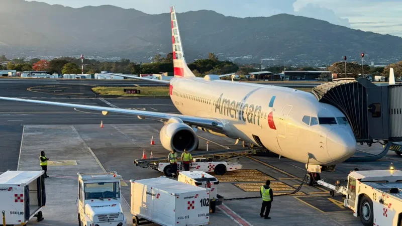 Trump Says Airlines Can Fly to Venezuela and American Announces Plans