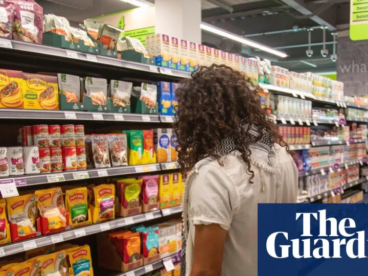 US inflation falls to 2.4% in January after Trump’s tariffs led to price fluctuations | US economy